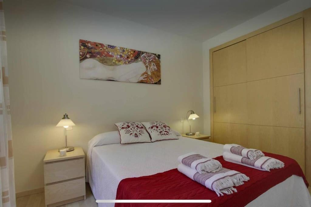 Pacifico 1º Linea De Playa Con Piscina Y Parking Lejlighed
