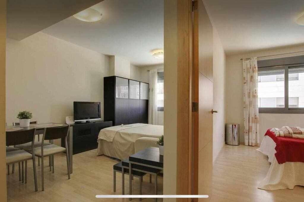 Pacifico 1º Linea De Playa Con Piscina Y Parking Apartment Málaga